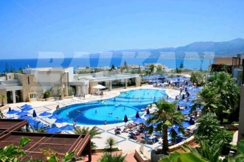 holiday in Grand Hotel Holiday Resort