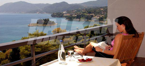 почивка в Corfu Holiday Palace