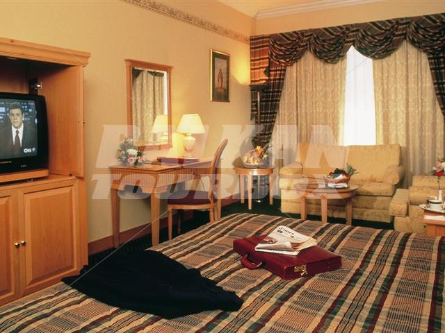 почивка в Four Points Sheraton