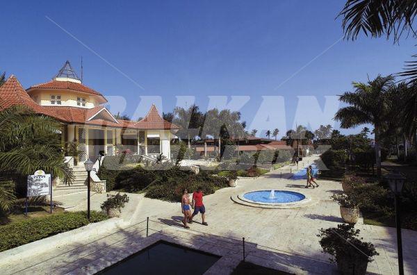 почивка в Barcelo Capella Beach