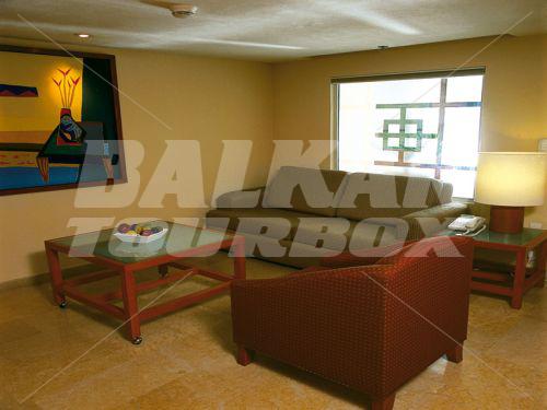 почивка в Eurostars Zona Rosa Suites