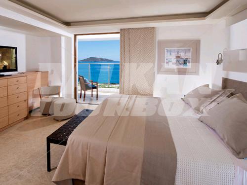 holiday in Elounda Peninsula