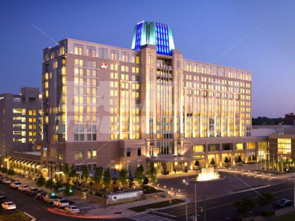 почивка в Renaissance by Marriott Montgomery & Spa at the Convention Center