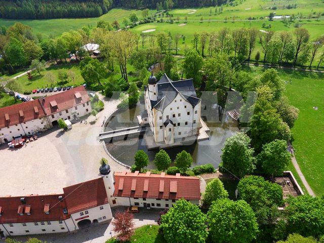 почивка в  Schlosshotel Wasserschloss Klaffenbach