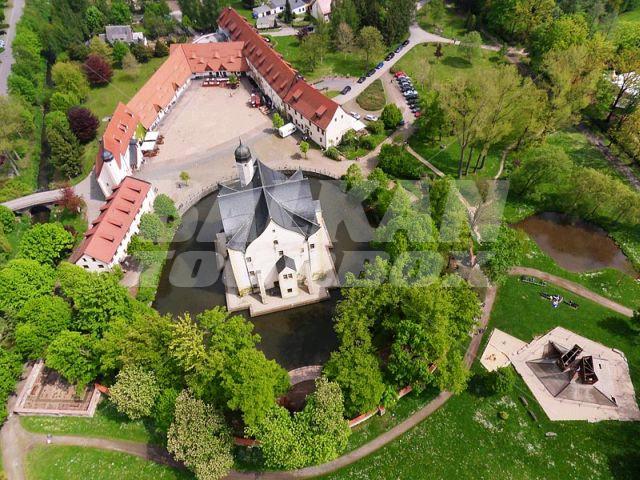 почивка в Schlosshotel Wasserschloss Klaffenbach