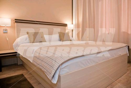 holiday in Check Inn