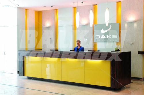 почивка в Oaks Embassy