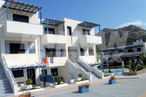 holiday in Emporios Bay