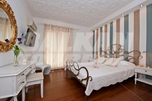 holiday in Apollon