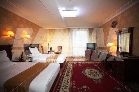 holiday in Royal House