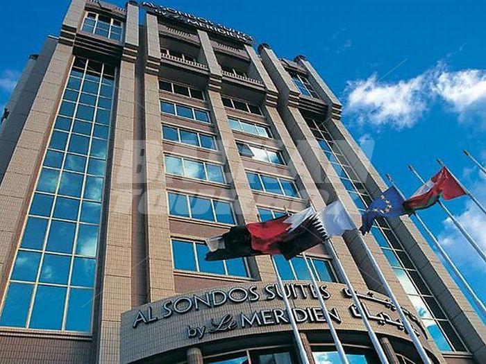 почивка в  Al Sondos Suites by Le Meridien