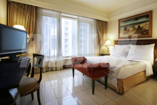 почивка в Al Sondos Suites by Le Meridien