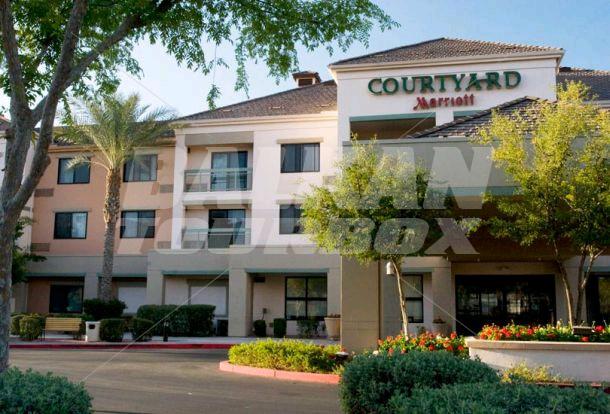 почивка в  Courtyard by Marriott Phoenix Chandler