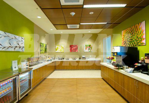 почивка в SpringHill Suites by Marriott Anchorage University Lake