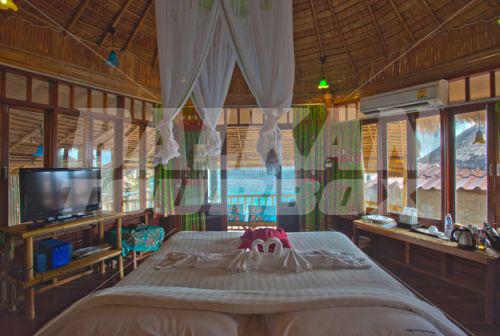 holiday in Koh Tao Bamboo Huts