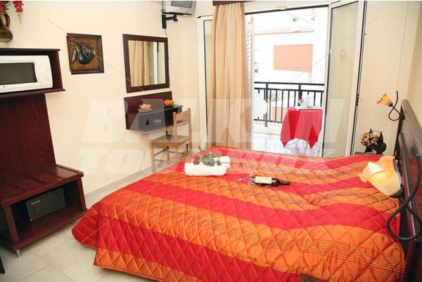 почивка в Sarantis Hotel