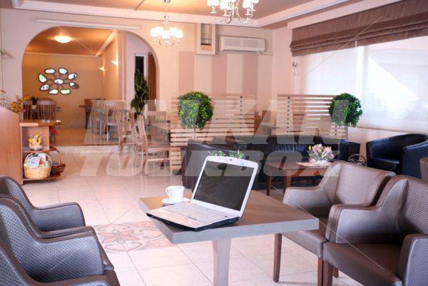 почивка в Sarantis Hotel