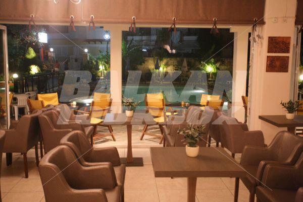 почивка в Sarantis Hotel