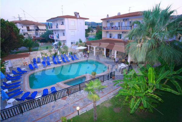 почивка в Sarantis Hotel