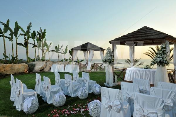 holiday in Pioneer Beach Hotel