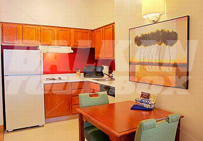 почивка в Residence Inn by Marriott Cleveland Beachwood