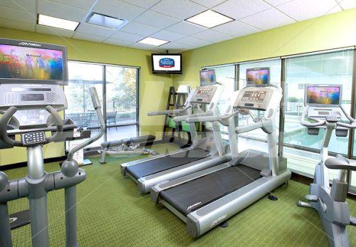 почивка в Courtyard by Marriott Columbus Airport