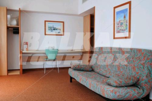 почивка в Ibis Constanta