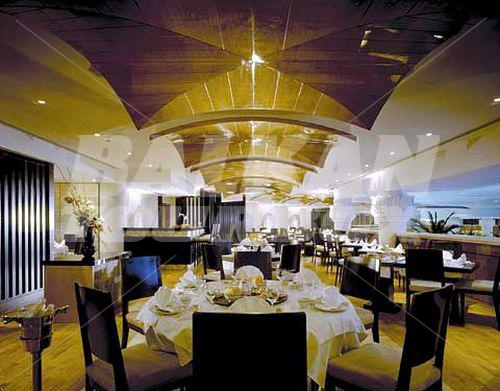 почивка в Sheraton Jumeirah Beach Resort & Towers