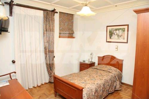 holiday in Syrou Melathron
