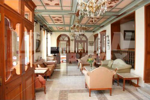 holiday in Syrou Melathron