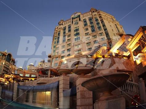почивка в  Al Murooj Rotana