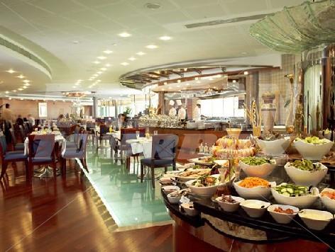 почивка в Al Murooj Rotana