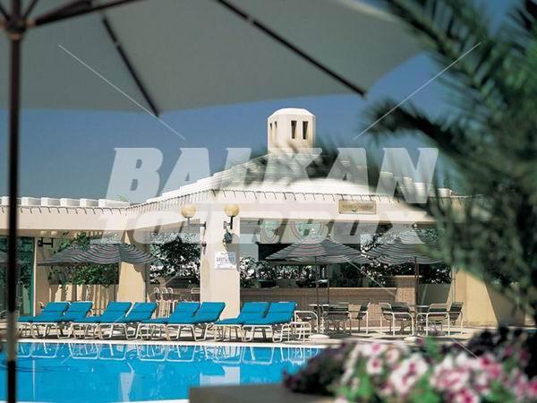 почивка в Al Bustan Rotana