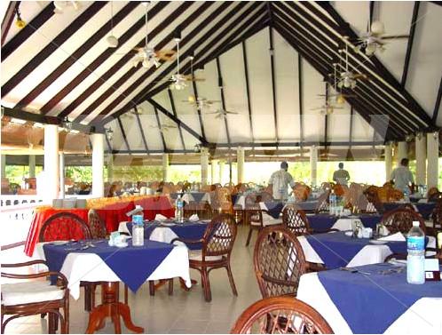почивка в Holiday Island Resort