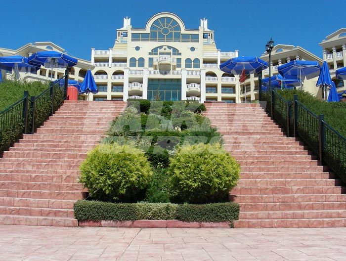 holiday in Marina Royal Palace