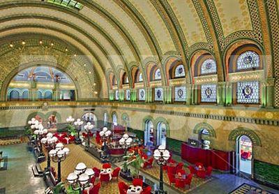 почивка в St. Louis Union Station Marriott