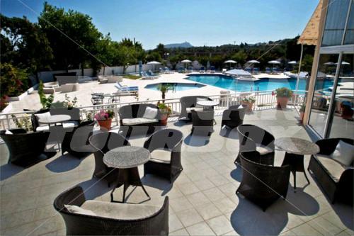 holiday in Happy Days Hotel