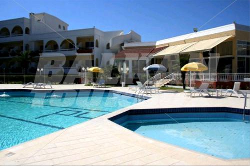 holiday in Happy Days Hotel