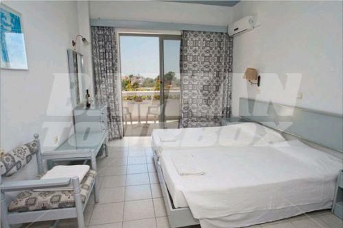 holiday in Happy Days Hotel