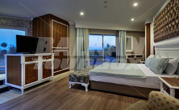 почивка в Crystal Sunset Luxury Resort & Spa