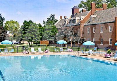 почивка в The Dearborn Inn, A Marriott