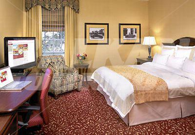 почивка в The Dearborn Inn, A Marriott
