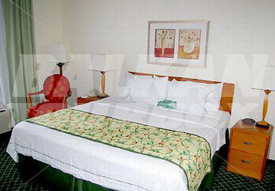 почивка в Fairfield Inn & Suites by Marriott Richmond Northwest