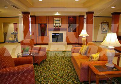 почивка в Fairfield Inn & Suites by Marriott Richmond Northwest