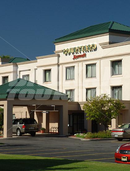почивка в  Courtyard by Marriott Buffalo Amherst