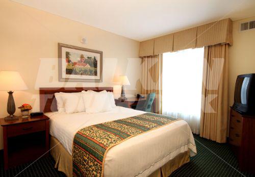 почивка в Residence Inn Des Moines West at Jordan Creek Town Center