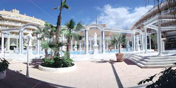 holiday in Marco Antonio