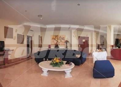 holiday in Marco Antonio