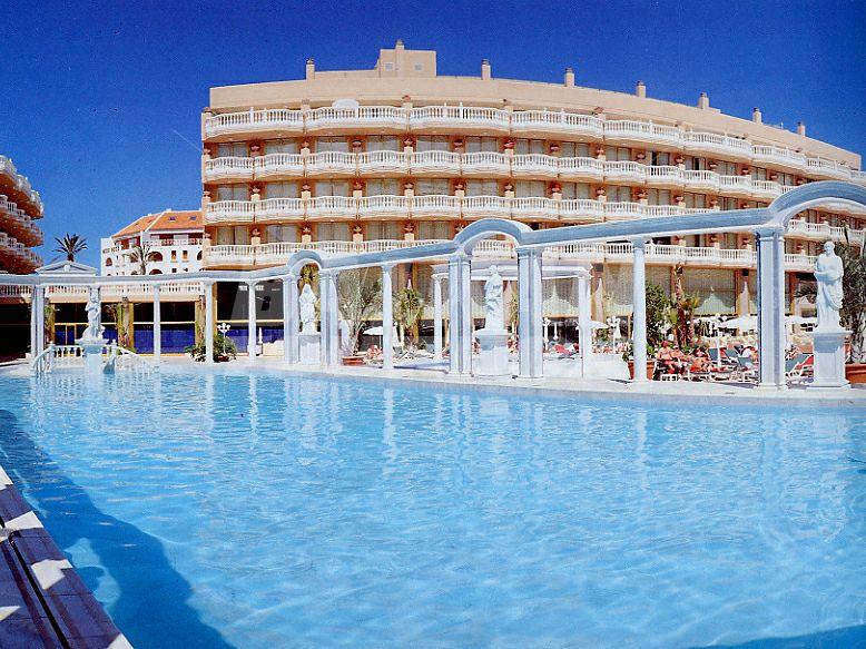 holiday in Marco Antonio