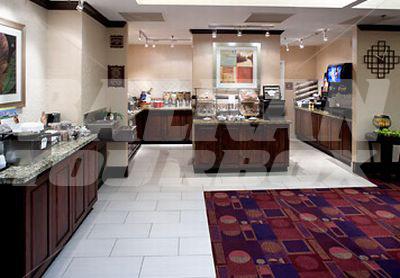 почивка в Residence Inn by Marriott Kansas City Country Club Plaza
